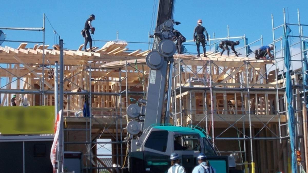 建設業の求人倍率5.06倍　就職件数は減少の一途